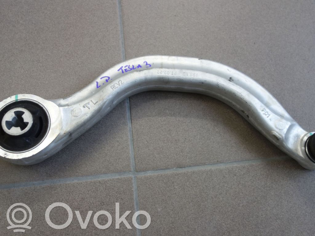 Рычаг   TESLAMODEL3,104435400A