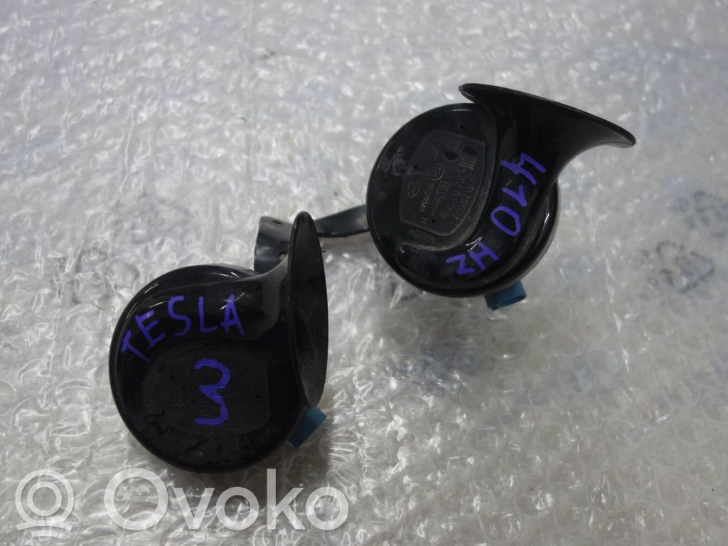 Tesla Model 3 Garso signalas 