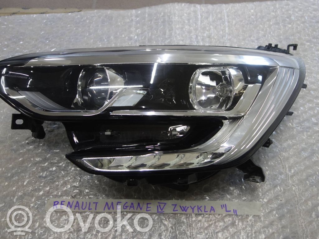 Renault Megane IV Scheinwerfer 