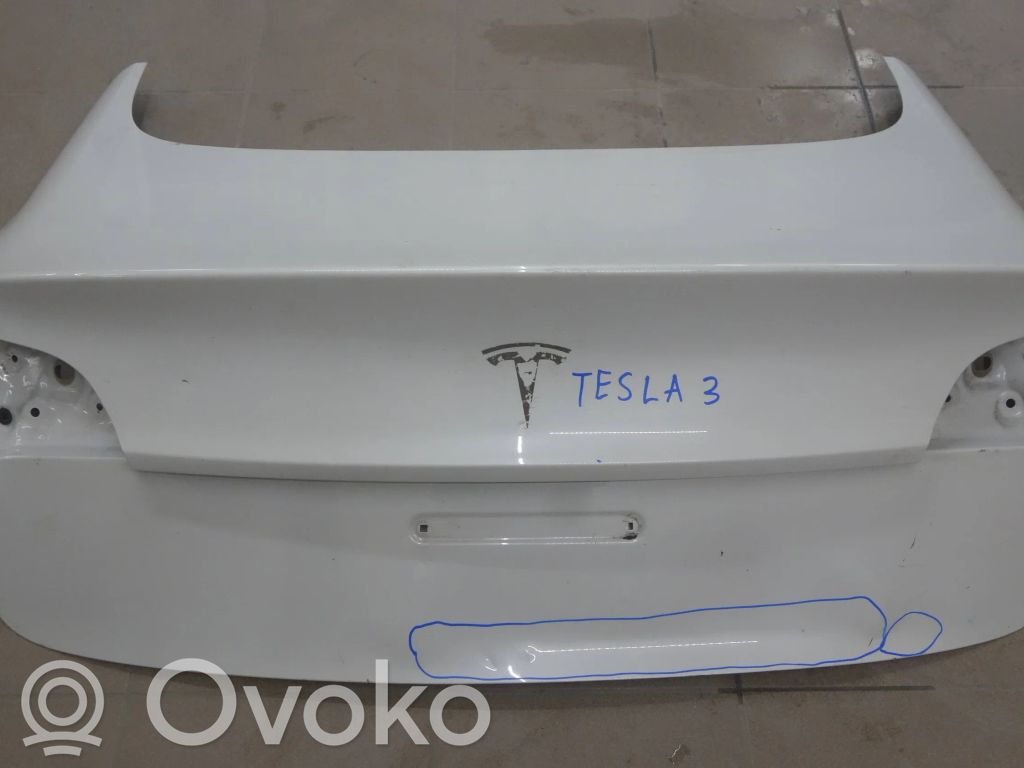 Tesla Model 3 Truck tailgate 