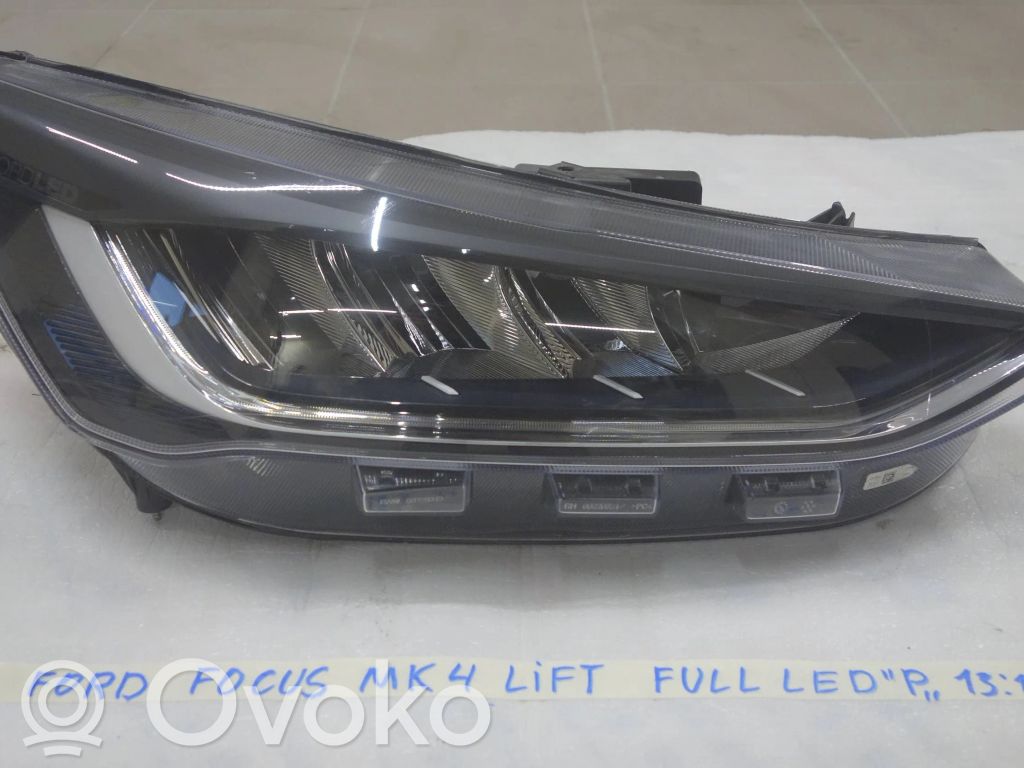 Ford Focus Headlight/headlamp 