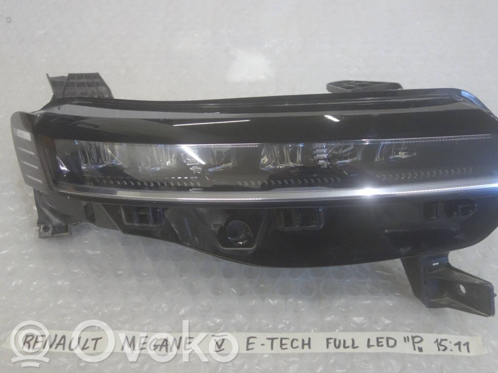 Renault Megane E-Tech Headlight/headlamp 