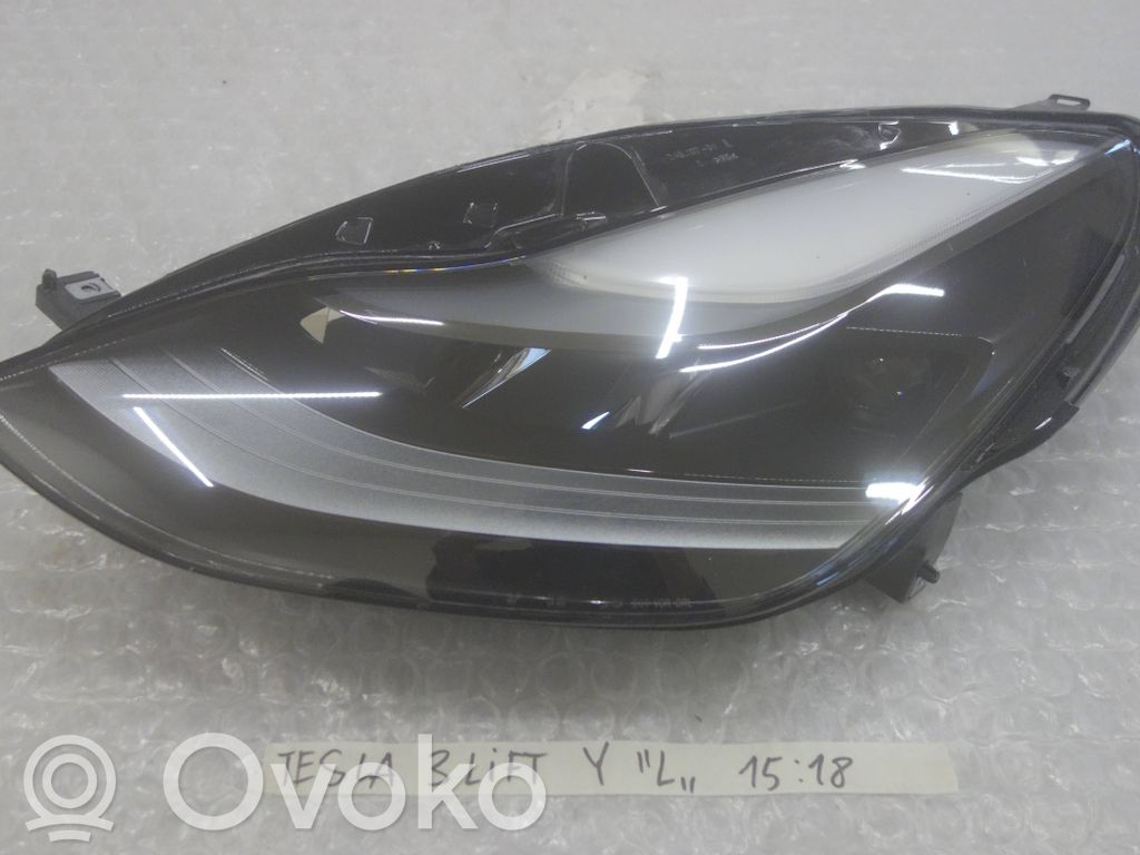 Headlight/headlamp   151495200D,01531915