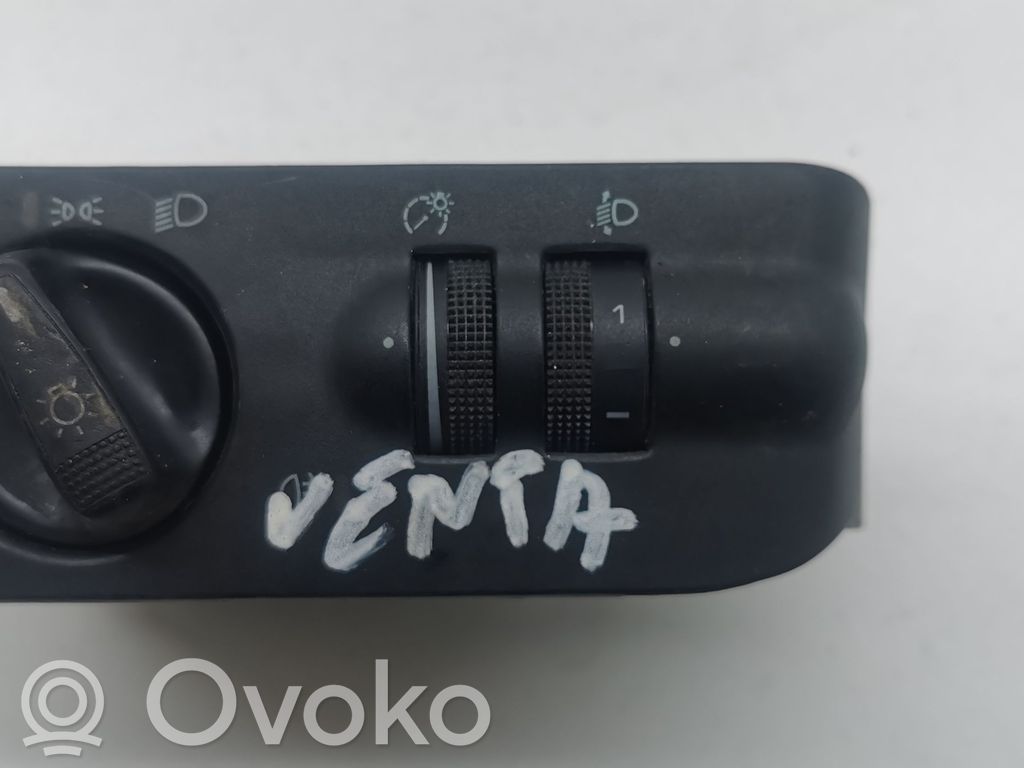 Volkswagen Vento Light switch 