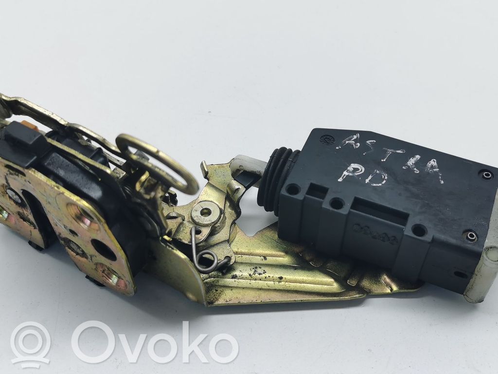 Opel Astra F Priekinė durų spyna 