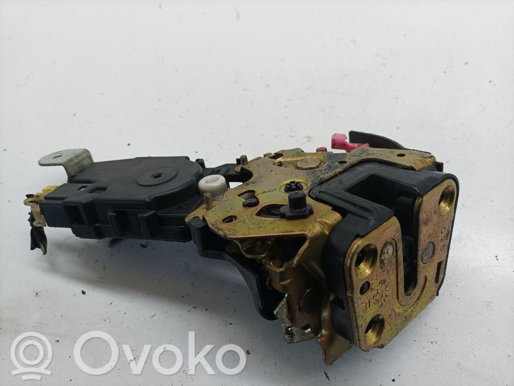 Subaru Legacy Rear door lock 
