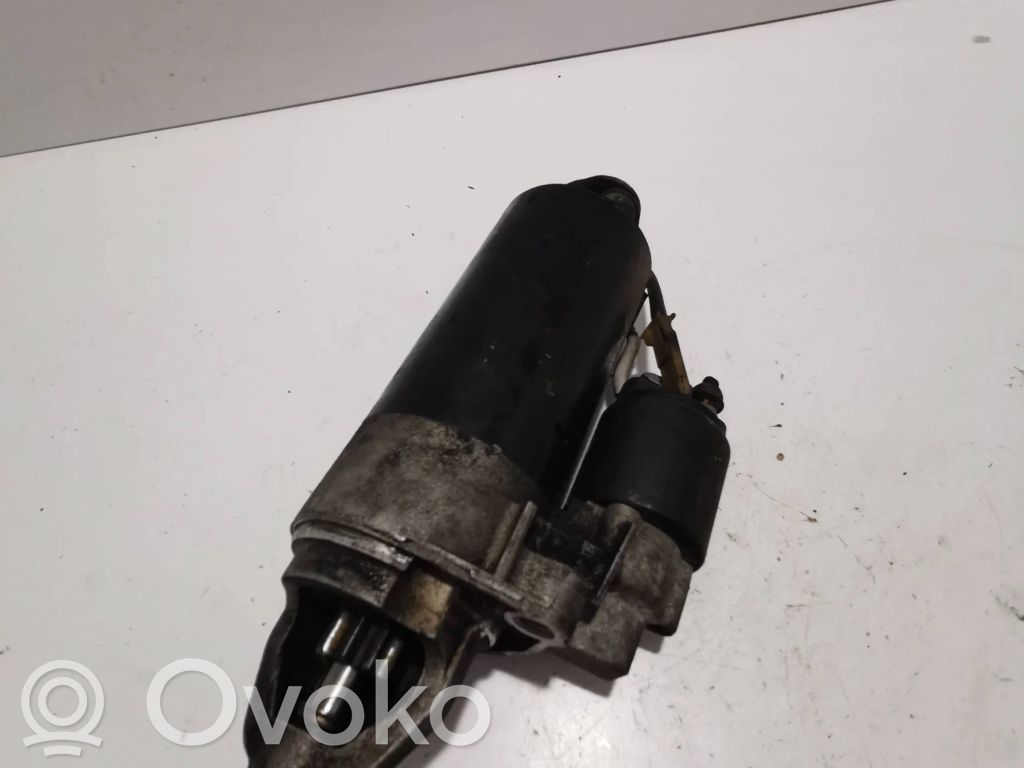 Audi A8 S8 D2 4D Starteris 