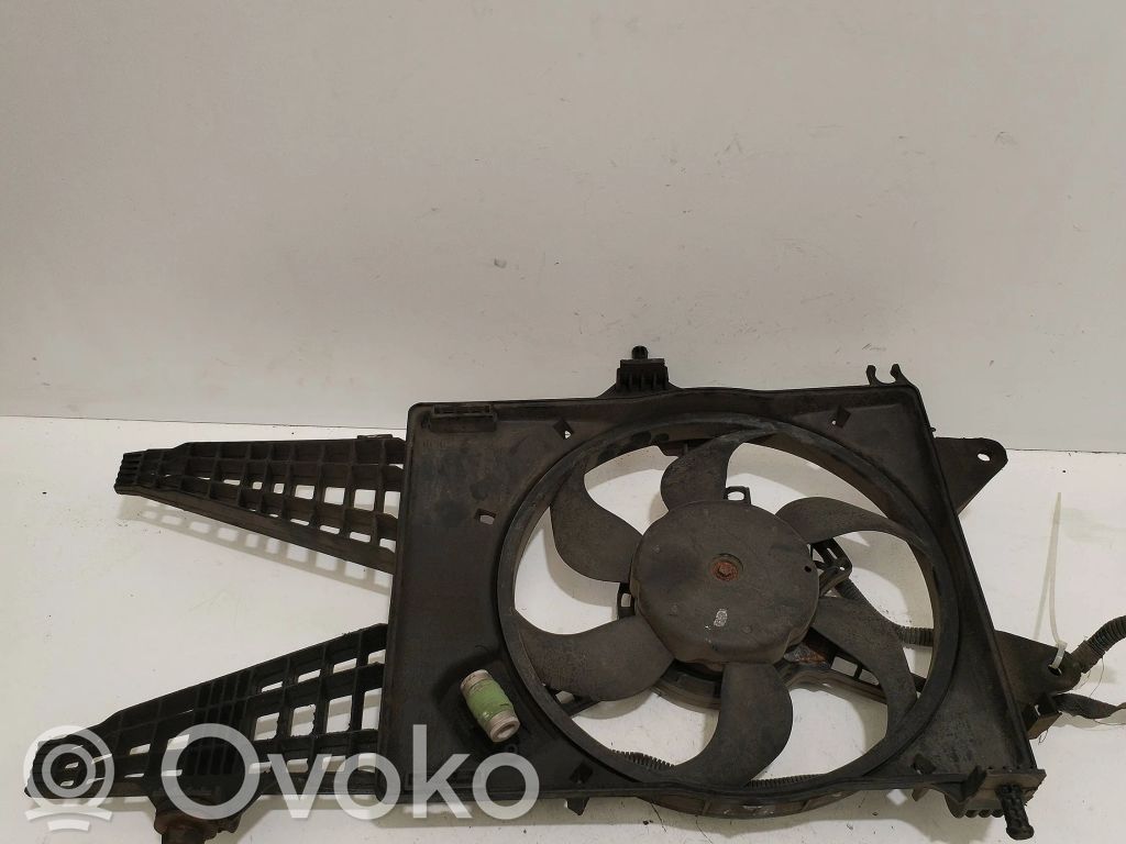 Fiat Punto (188) Elektryczny wentylator chłodnicy 