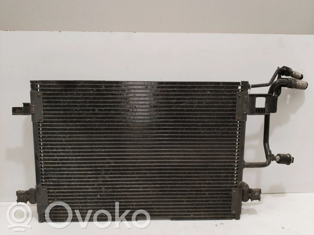 Audi A4 S4 B5 8D Skraplacz / Chłodnica klimatyzacji 