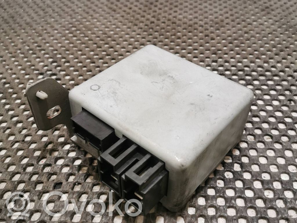 Mitsubishi Carisma Vairo rato ašis 
