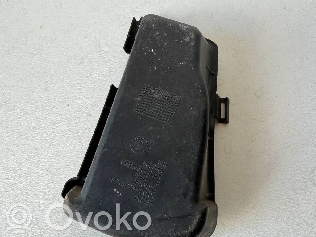 BMW 5 F10 F11 Części świateł przeciwmgielnych 