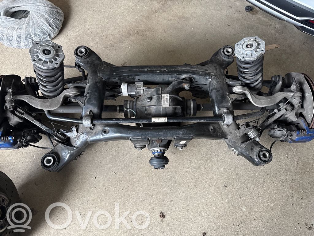 BMW X4M F98 Set suspensie spate 