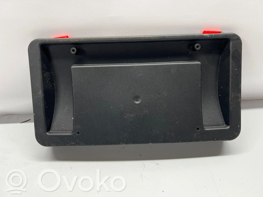 Tesla Model 3 Numerio laikiklis 