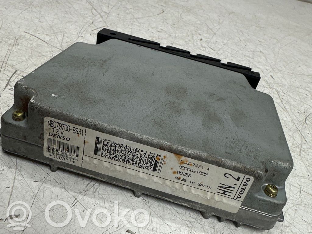 Engine control unit/module   008831