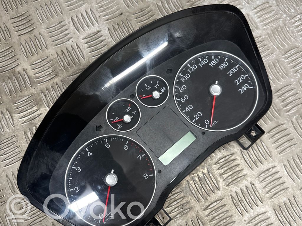 Ford Focus Speedometer (instrument cluster) 