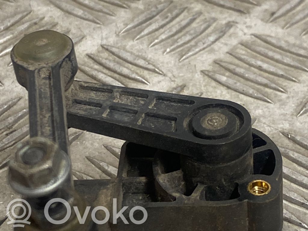 Volkswagen PASSAT B6 Senzor nivel far 