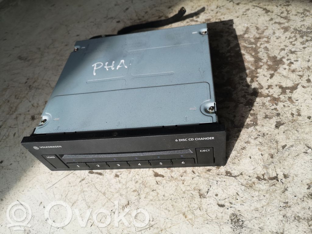 Volkswagen Phaeton CD/DVD changer 