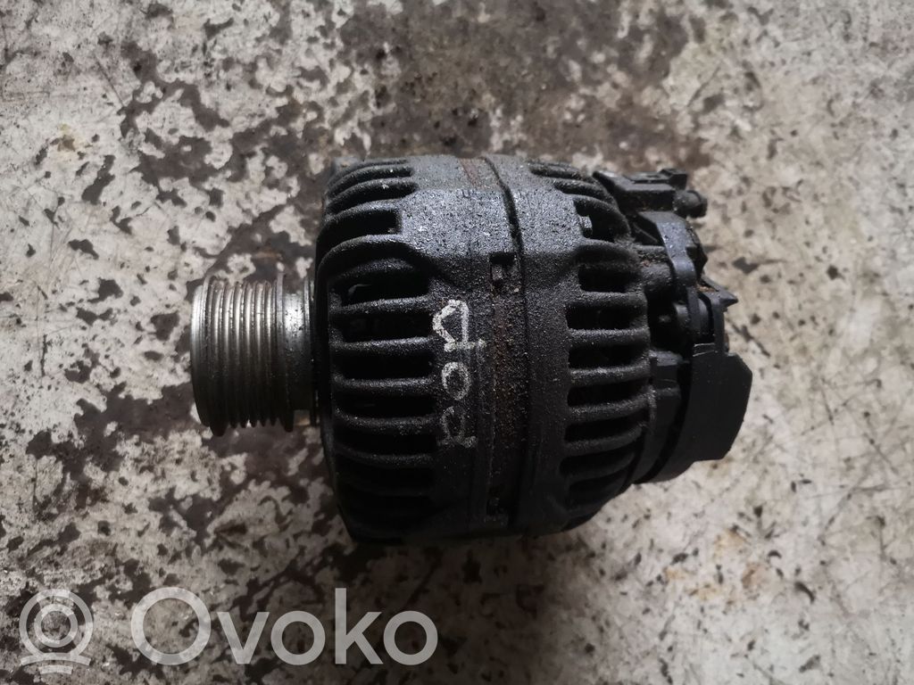 Alternador   05033757AB