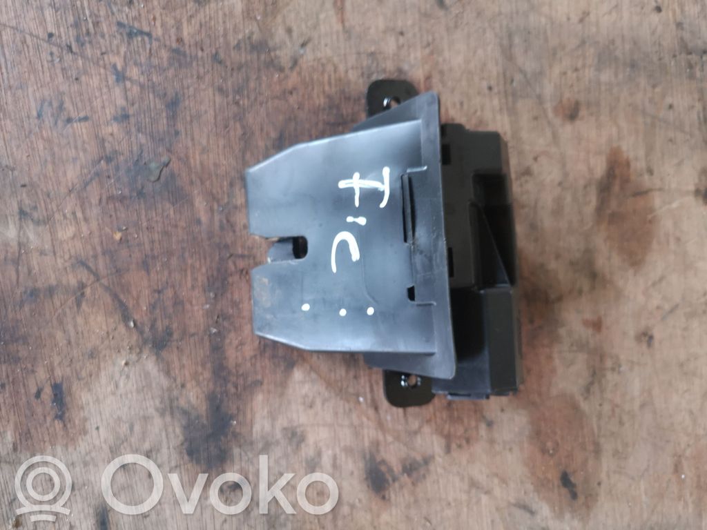 Ford Fiesta Tailgate/trunk/boot lock/catch/latch 