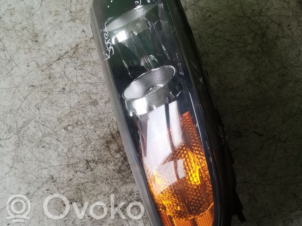 KIA Sorento Headlight/headlamp 
