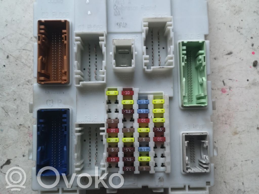 Sulakemoduuli   F1ET14014DEE