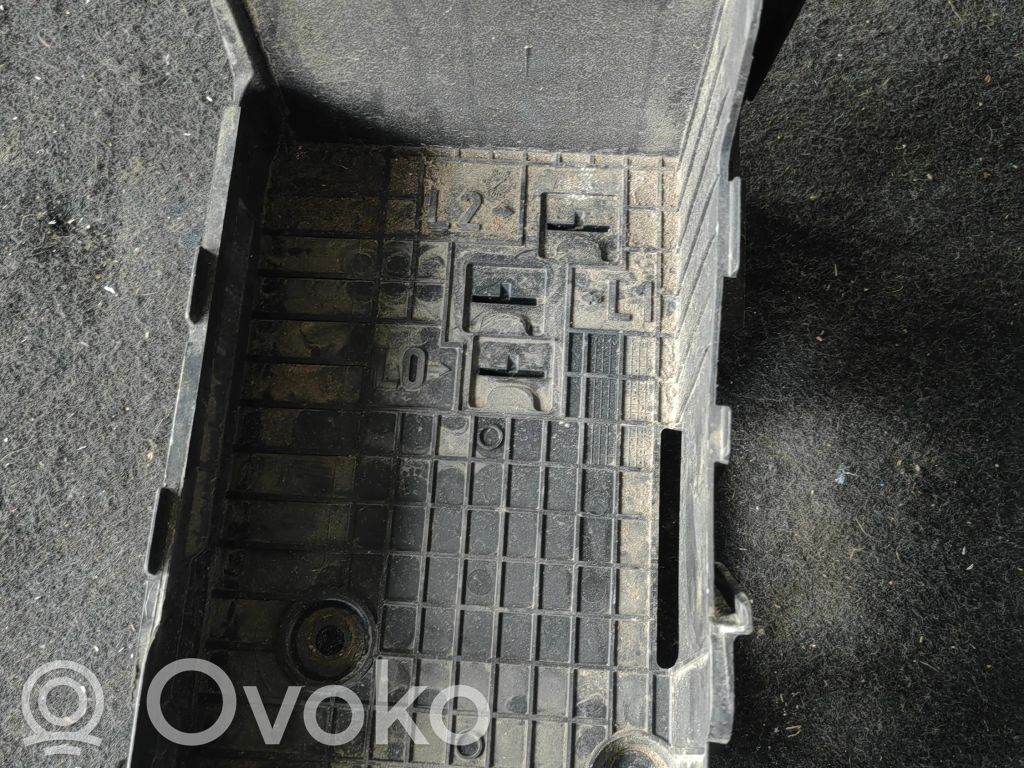 Citroen DS3 Battery tray 