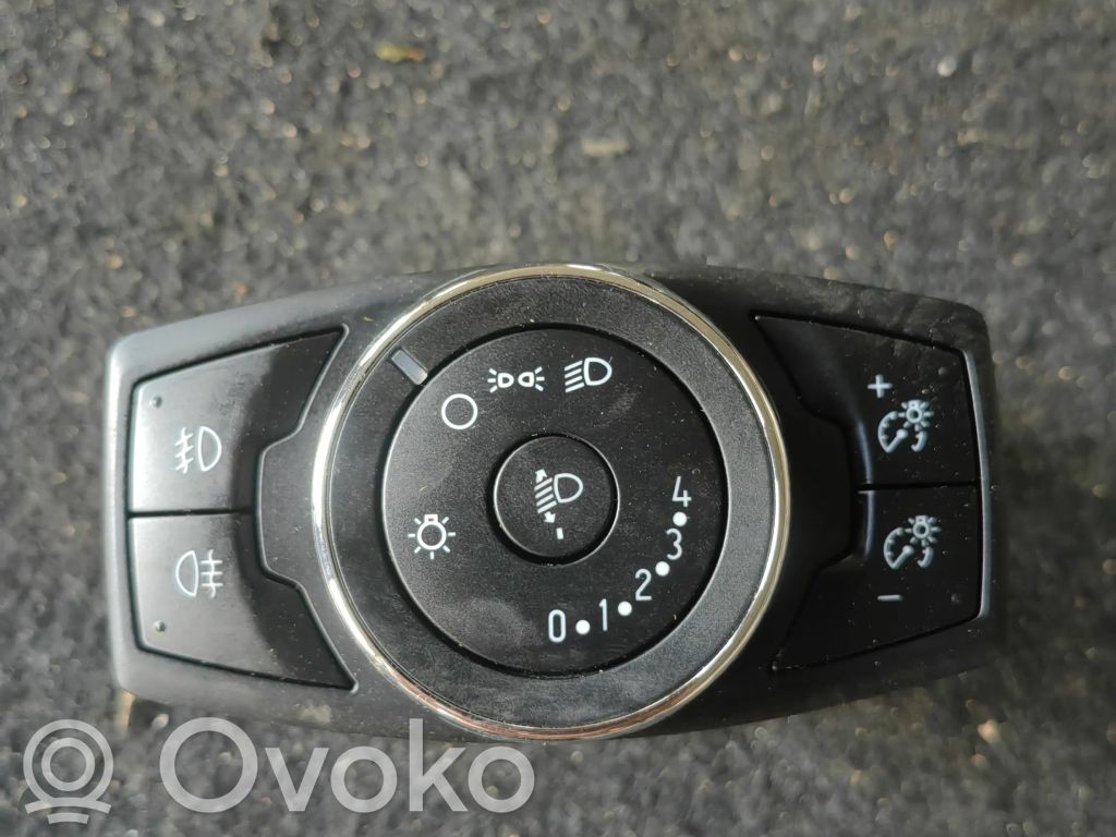 Ford Focus Light switch 