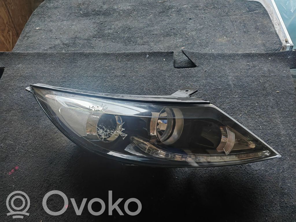 KIA Sportage Lampa przednia 