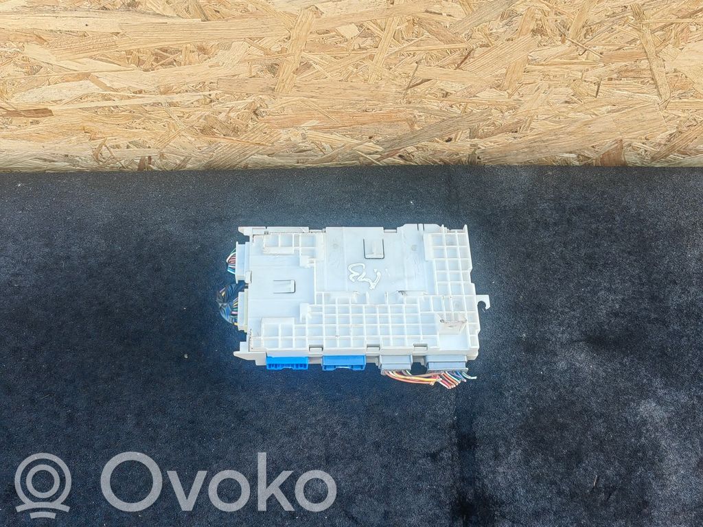 Mazda 3 II Comfort/convenience module 