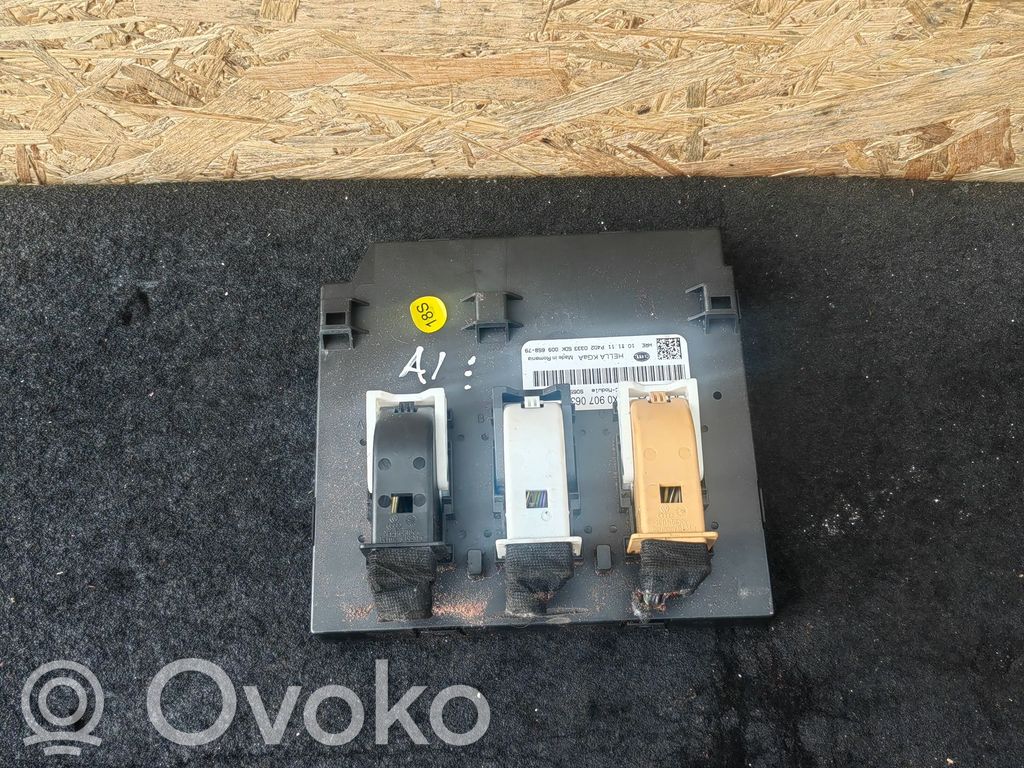 Audi A1 Comfort/convenience module 