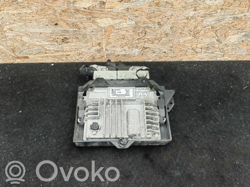 Opel Antara Engine control unit/module 