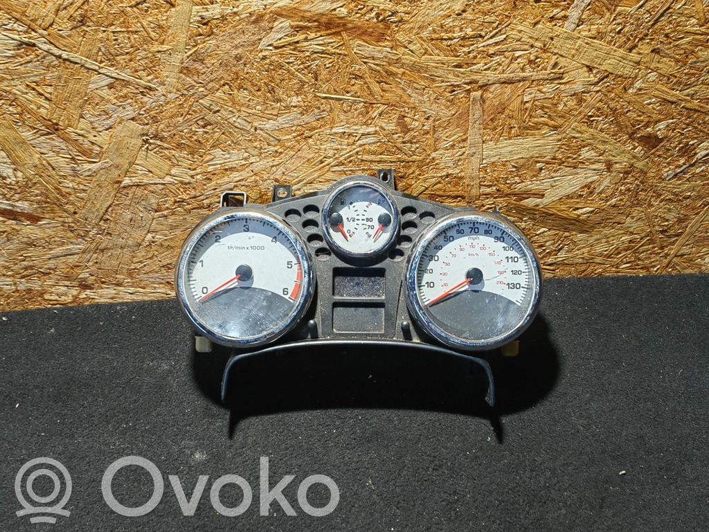 Peugeot 207 Speedometer (instrument cluster) 