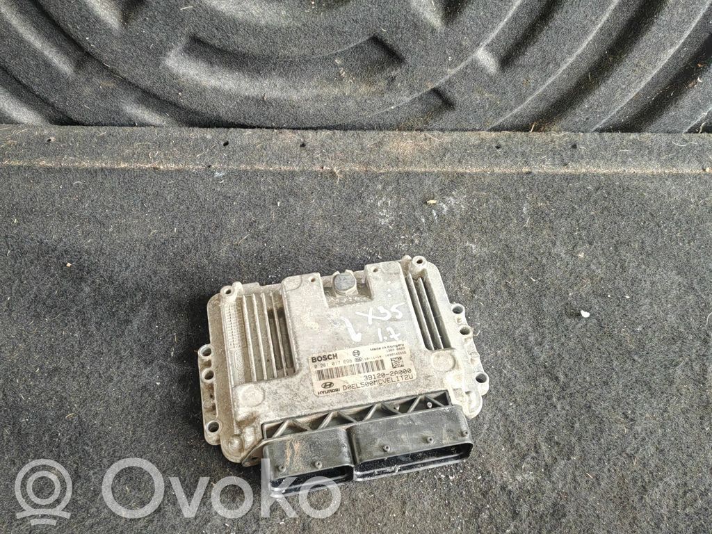 Hyundai ix35 Engine control unit/module 