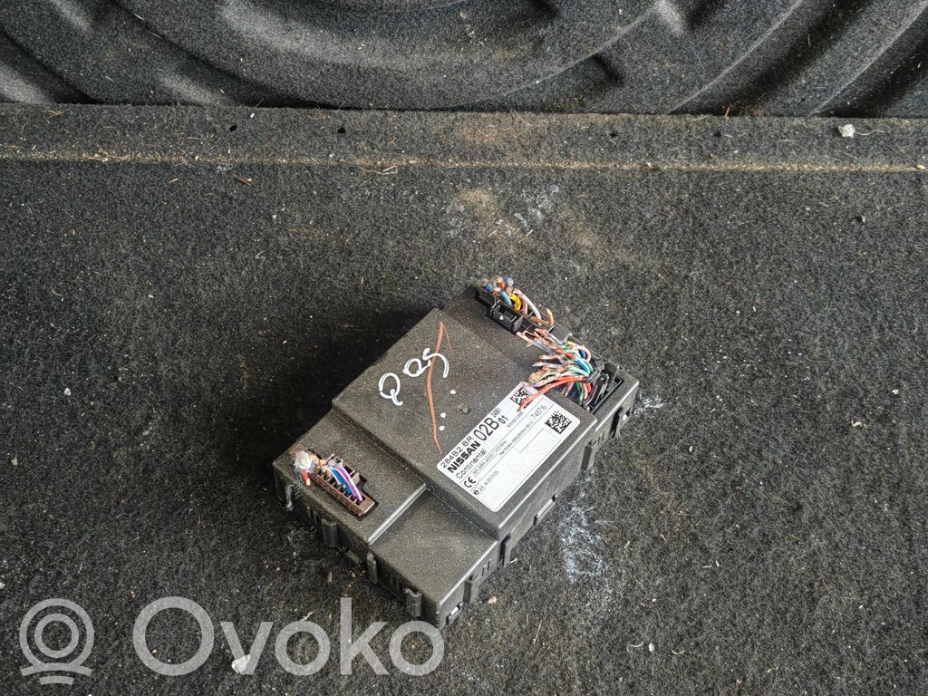 Nissan Qashqai Moduł / Sterownik komfortu 