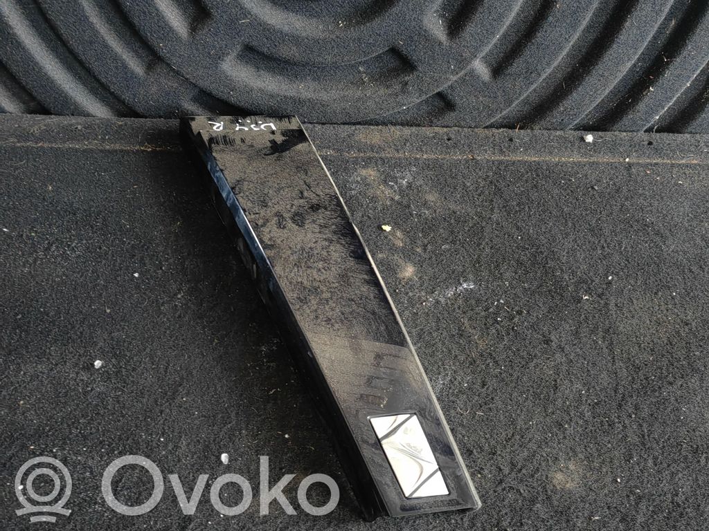 Citroen DS4 (D) pillar trim (bottom) 