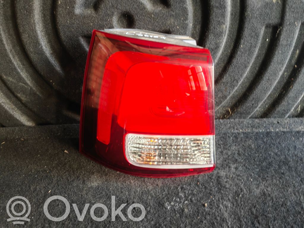 KIA Sorento Rear/tail lights 