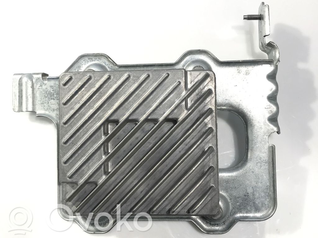 Chrysler Pacifica Sound amplifier 