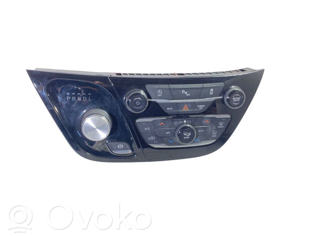 Chrysler Pacifica Unidad de control climatización 