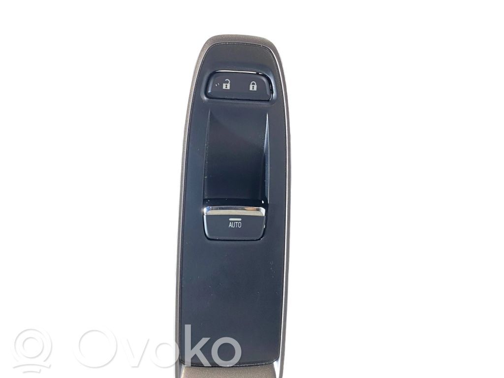 Subaru Outback (BT) Electric window control switch 