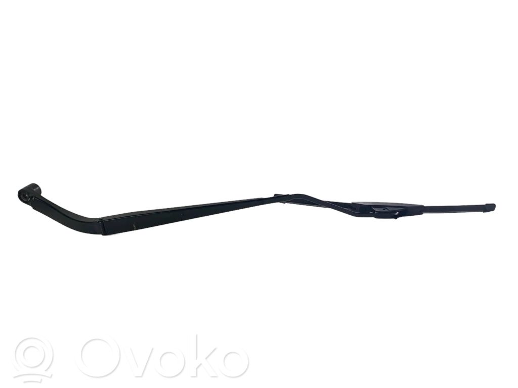 Nissan Rogue Front wiper blade arm 