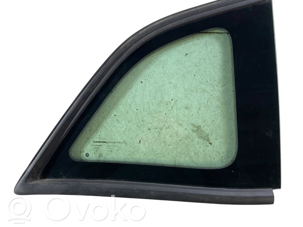 Dodge Challenger Vidrio lateral trasero 
