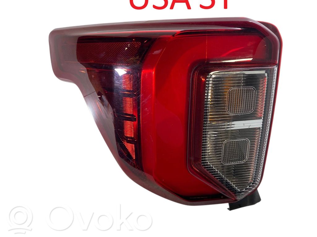 Ford Explorer VI Rear/tail lights 