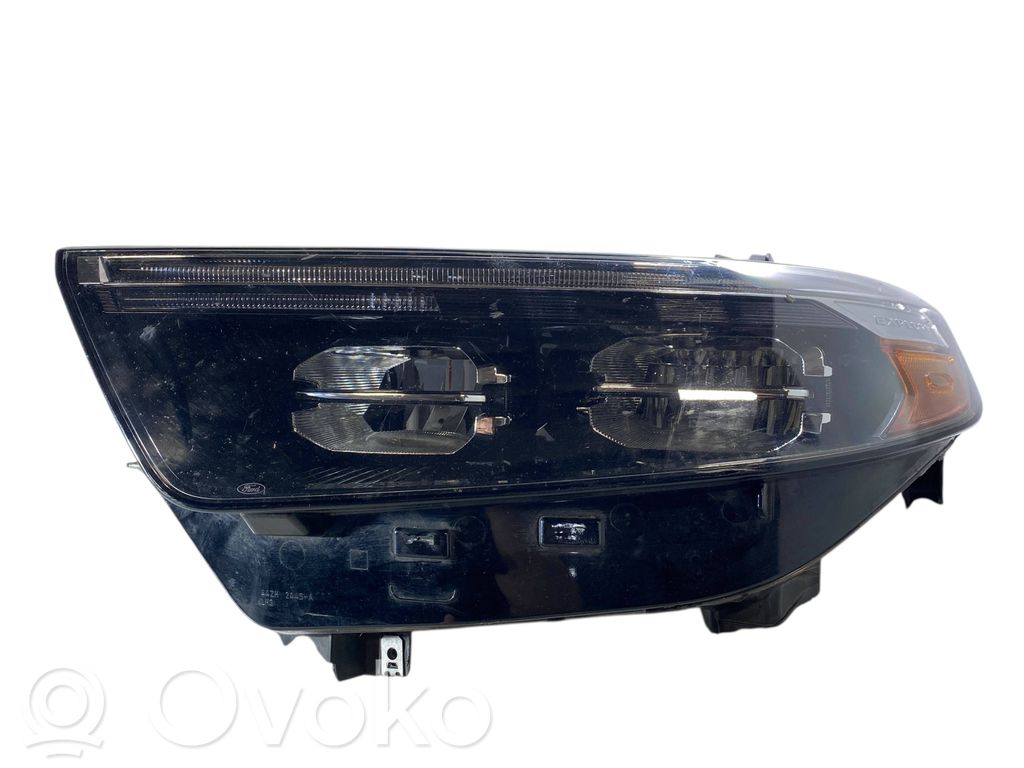 Ford Explorer VI Headlight/headlamp 