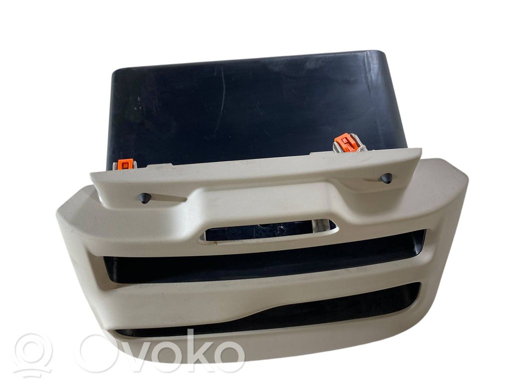 Chrysler Pacifica Mantu nodalījums 