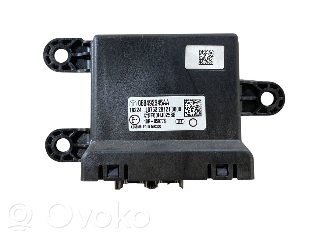 Chrysler Pacifica Gateway control module 
