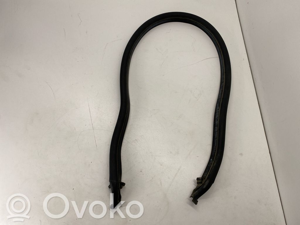 Jeep Grand Cherokee Engine compartment rubber 