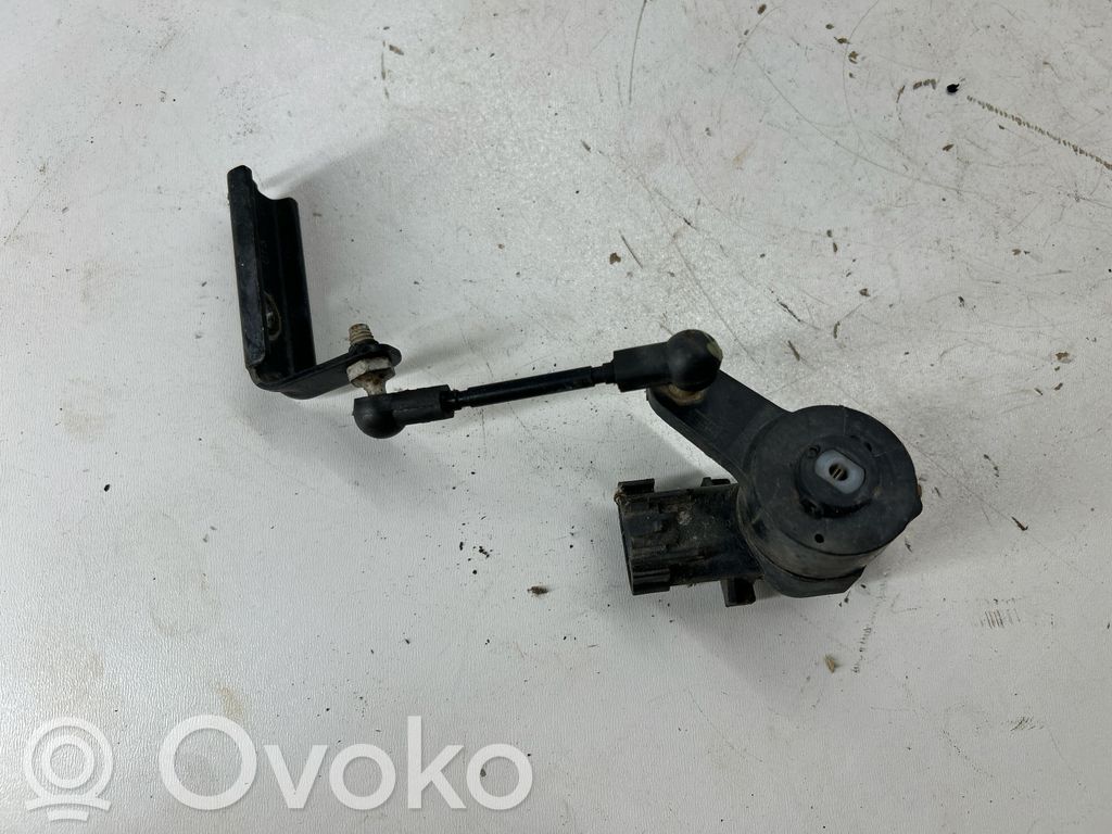 Czujnik poziomowania tylnego zawieszenia pneumatycznego   68245332AB,T11231600787