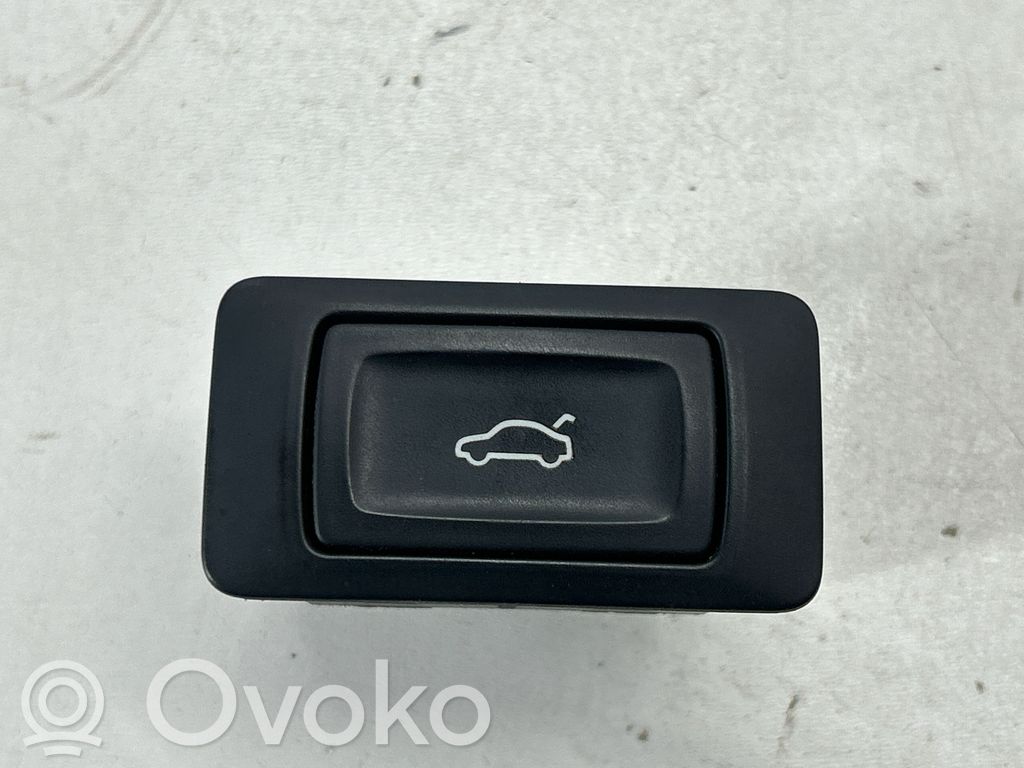 Audi Q5 SQ5 8R Tailgate/boot open switch button 