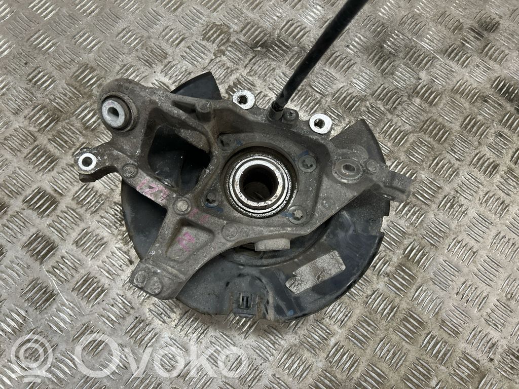 Dodge Challenger Rear wheel hub 
