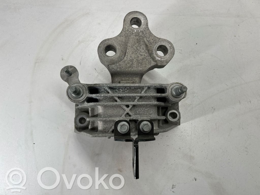 Chrysler Pacifica Gearbox mount 